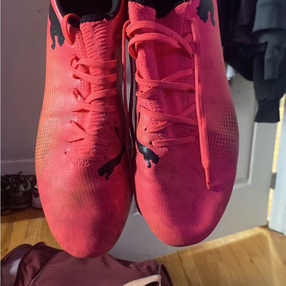 Puma football cleats size 10,5-11 - Picture 2 of 3